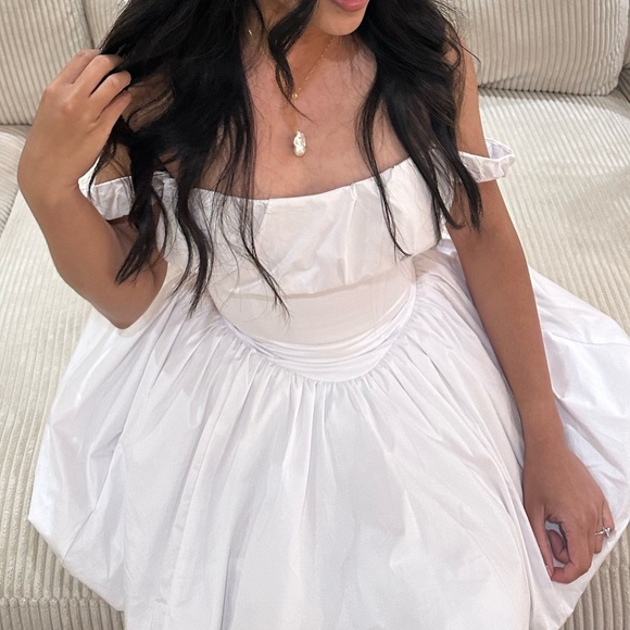 House of cb
LE PUFF - Picture 3 of 6